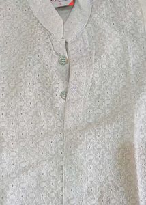 Boys&#39; White Embroidered Kurta