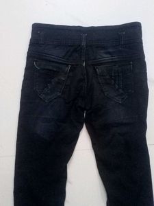 Stripped Jeans