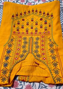 Women Pure Cotton Embroidered Straight Kurta