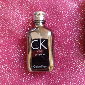 CK One Essence