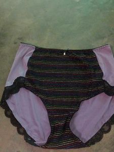 Assorted Women Bundle - Size Large