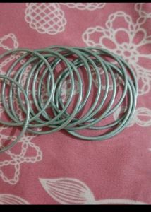 Oxidized Silver Tone Jewelry Set With Bangles