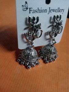 Om Jhumka