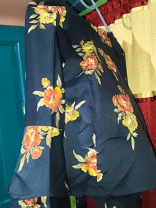 Floral top good quality 😀👌🏻