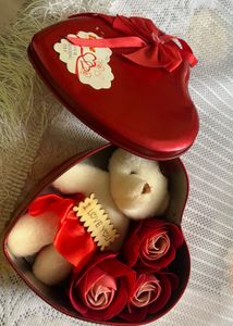 June Sale 🔥 Heart Shaped Gift Box🌹