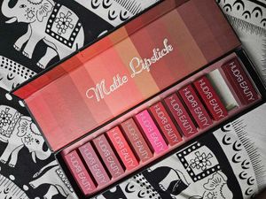 Huda Beauty Matte Lipstick