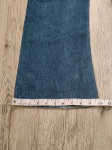 Ma2089 Sabrin bootcut jeans waist 28 inches