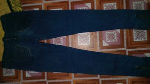 navy blue skinny jeans
