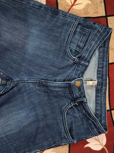 Classic Blue Slim-Fit Denim Jeans
