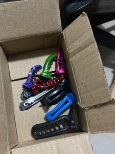 Wooden Chopper Board+ 9 Beautiful Clips
