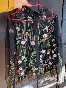 FLORAL EMBROIDERED SHEER MESH UP
