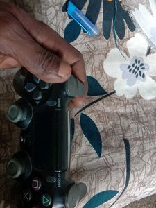 Used Black PS4 Controller