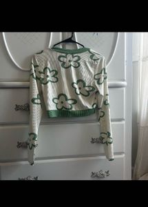 Floral Print V-Neck Crop Top