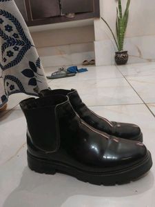 BRAND NEW CHELSIE  BOOTS