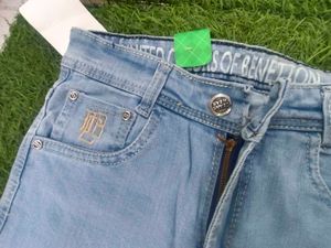Light Wash Jeans