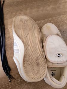 Adidas Sneakers