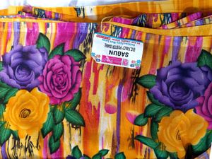 SAGUN Floral Print Saree