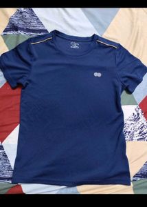 Women Clovia Workout Tee