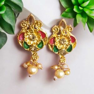 Elegant Necklace Set