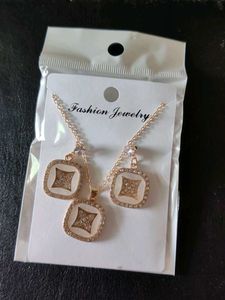 Gold Square Jewelry Set