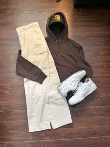 Khaki Cargo jeans