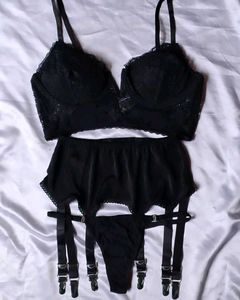 Nue Bra Set