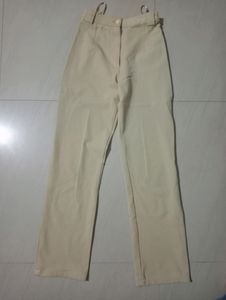 Combo Of Cream Jeans And Black White Checks Shirt