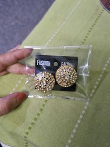 Sparkling Gold Stud Earrings