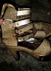 Sparkly Gold Heels ✨
