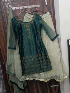 Elegant Green Kurta Set