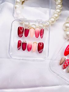 Press-On Nail Set