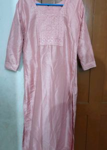 Elegant Pink Embroidered Kurta set