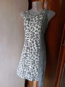 Patterned Sleeveless Dress