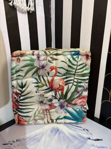 HomeCentre Cushion