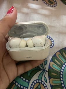 Noise Earbuds With Charging Case