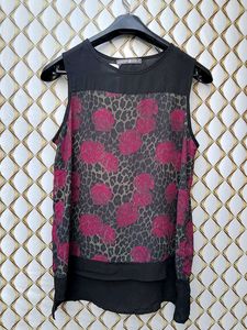 New with Tag Korean Rose Print Cute Top