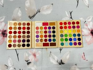 UCANBE Pretty All Set Eyeshadow Palette