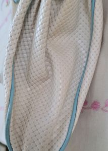 Cream Coloured Fancy Rexin Bag