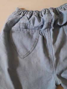 Jeans With Side Button slit.....💙