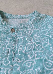 Elegant Embroidered Kurta