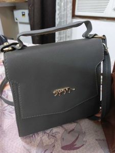 2 Sling Bags For Everyday Use