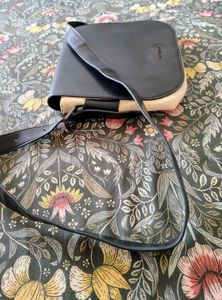 Liebeskind Berlin Leather Shoulder Bag