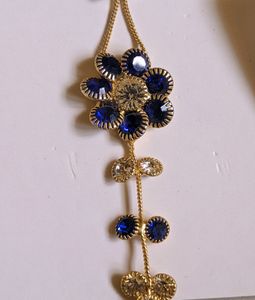 Pretty Necklace And Earrings Set