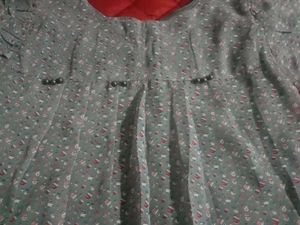 Lightly Puffed Sleeves,Grey Top