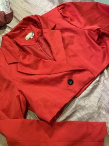 Red Cropped Blazer❤️🎯 Super Trendy And Cute 🥰🥰