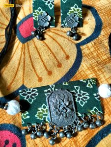 New Handmade Choker