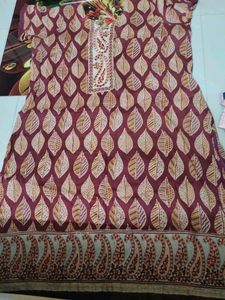 Maroon Leaf Print Kurti