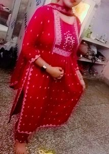 Nayra Cut Suit