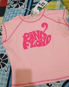 Pink Floyd Graphic Tee