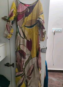 Abstract Printed Kurti With Dupatta (Altered To XS